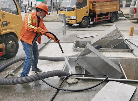 东湖隔油池清理